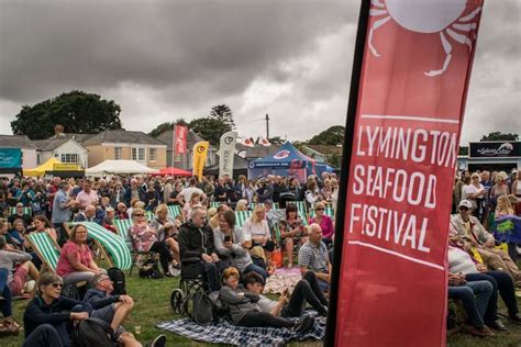 Lymington Seafood Festival reels in top-notch entertainment