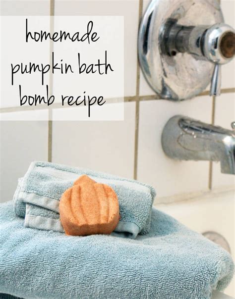 DIY Halloween Pumpkin Bath Bomb Recipe