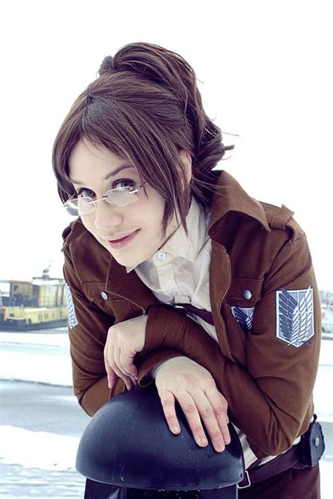 Attack on Titan Zoe Hange / Hanji Zoe Cosplay | Attack on titan, Titans ...