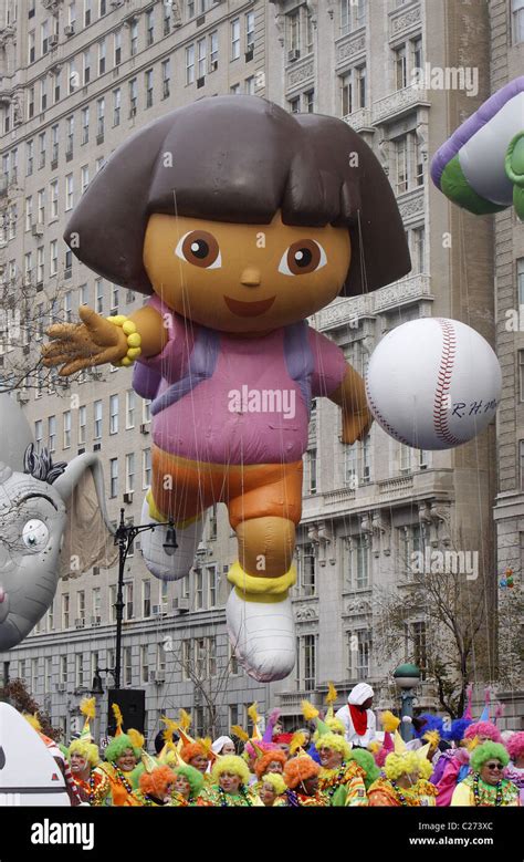 Dora the Explorer The 83rd Annual Macy's Thanksgiving Parade New York City, USA - 26.11.09 Stock ...