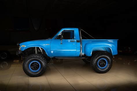 This Custom Toyota Pickup Ditched Its Modest Past for a Life of Adventure on the Trail ...