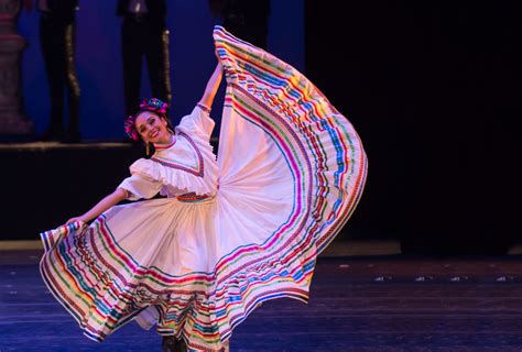 Amalia Hernández y la historia del Ballet Folklórico de México – www.charrovirtual.com