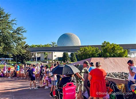 The Biggest Tip You Need If You Want To Meet Figment in EPCOT | the disney food blog