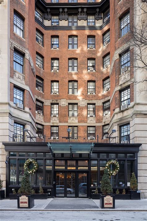 Hotel Belleclaire on the Upper West Side - The New York Times