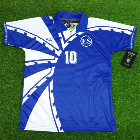 El Salvador, Men's Retro Soccer Jersey, 1996/97 #10, Blue – nostalgiacf