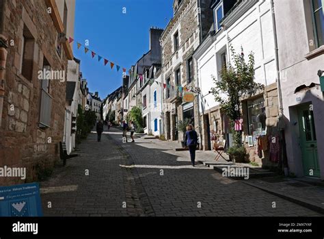 Rue du Chateau, Auray, Auray river, Morbihan, Bretagne, Brittany, France, Europe Stock Photo - Alamy