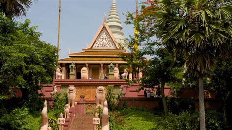 Wat Phnom holiday rentals, KHM: holiday houses & more | Vrbo