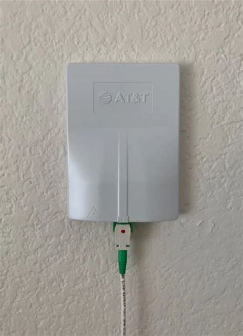 ‎ONT port looks like a Ethernet port? Is this for the fiber cable? | AT ...