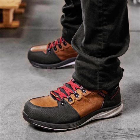 Keen Red Hook Work Boots Review: We Approve!