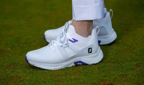 5 women's golf shoes you need to have this summer