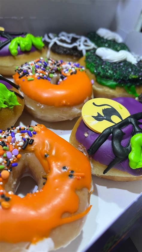 Krispy Kreme Halloween donuts | Halloween donuts, Krispy kreme ...