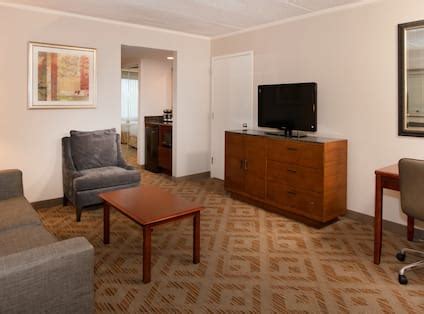 DoubleTree Suites by Hilton Hotel Philadelphia West Photo Gallery