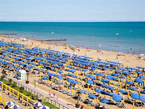 Jesolo_beach_Vilagutazo – Világutazó