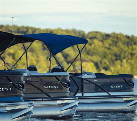 Crest Pontoons | Find Your Perfect Pontoon Boat Today!