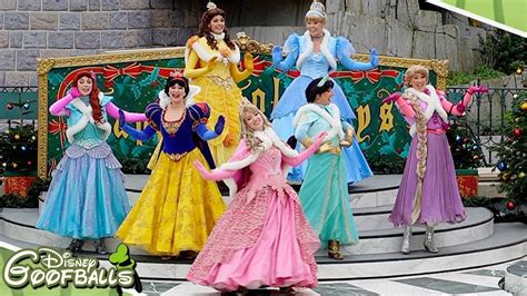 Princess Holiday Magic - Christmas Disneyland Paris 2023 🎄 - YouTube