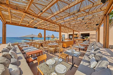 Beach club in Palma | Assaona Gastrobeach Palma Club in 2021 | Outdoor restaurant design, Beach ...