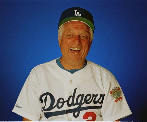 Hall of Fame Dodgers manager Tommy Lasorda hospitalized