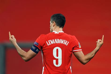 Lewandowski - Intratable Lewandowski Sigue Agrandando Su Monstruoso ...