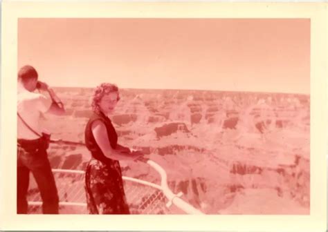 VINTAGE FAMILY PHOTO Picture Family Snapshot Photography 1960's Grand Canyon $13.02 - PicClick