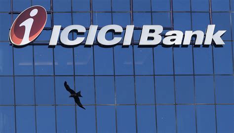 India's ICICI Bank, Kotak Mahindra Bank fined by cenbank | Reuters