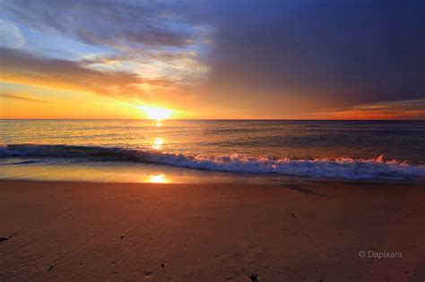 Nauset Beach Sunrise - May 21. Dapixara Cape Cod photos | Sunrise beach ...