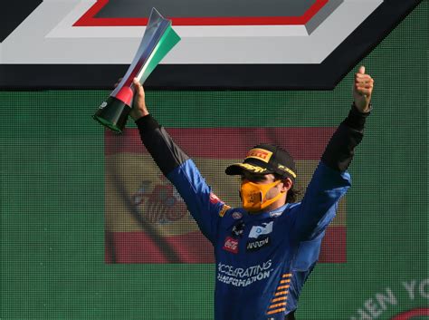 Carlos Sainz better than McLaren expected | PlanetF1 : PlanetF1