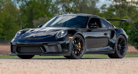 Blacked Out 2019 Porsche 911 GT3 RS Is A Lethal Weapon Begging To Be ...