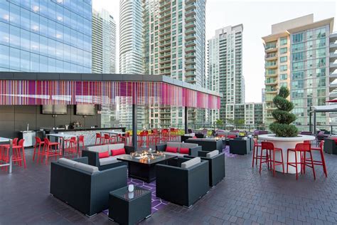 10 Best Rooftop Bars in Toronto - Enjoy Toronto Nightlife with a View - Go Guides