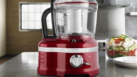 How To Use The Kitchenaid Food Processor Attachment | Storables