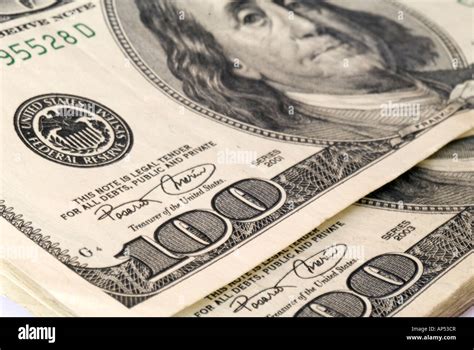 stack of 100 dollar bills Stock Photo - Alamy