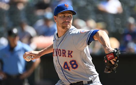 MLB: Jacob deGrom llega a acuerdo de cinco temporadas con los Rangers | Video | Aristegui Noticias