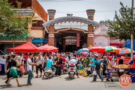 Kashgar Sunday Bazaar | People Watching at a Silk Road Market