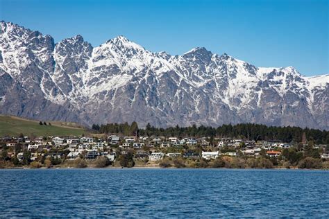 Remarkables fatal fall: 'A guide's worst nightmare' - rescuer | RNZ News