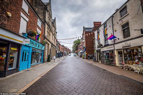 Treorchy in Wales is crowned Britain's Best High Street | Daily Mail Online