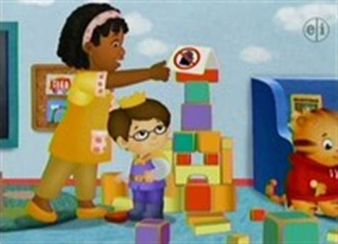 Episode 111a - Prince Wednesday Goes to the Potty - The Daniel Tiger's Neighborhood Archive