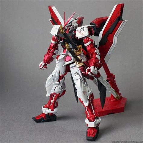 MG 1/100 Gundam Astray Red Frame Kai | Bandai gundam models kits ...