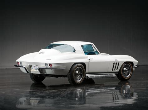 1966 C2 Corvette | Ultimate Guide (Overview, Specs, VIN Info, Performance & More)