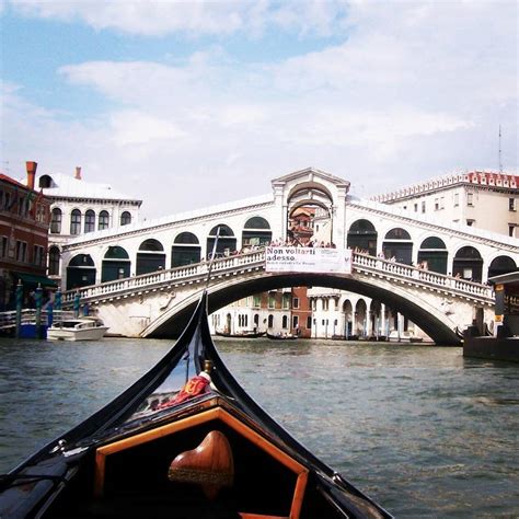 Visit the Rialto Bridge in Venice - Guidebook Venice - Guidebook Venice