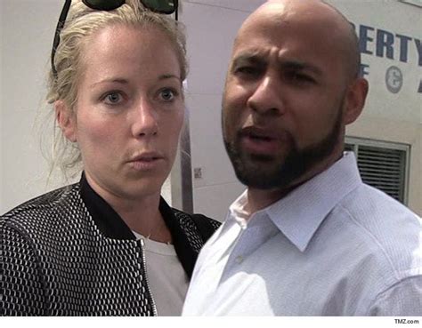 Kendra Wilkinson and Hank Baskett's Divorce Settlement Rejected By Court