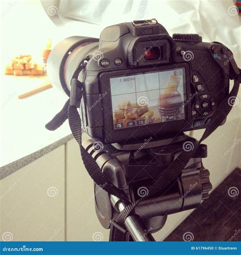 DSLR Camera and Simple Home Studio Setup Stock Photo - Image of camera, light: 61796450