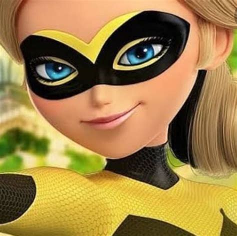 Remembering Chloe the queen bee | Chloe miraculous, Queen bees, Miraculous wallpaper