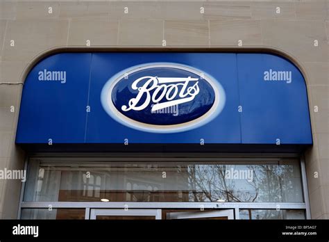 Boots Chemist Logo High Resolution Stock Photography and Images - Alamy