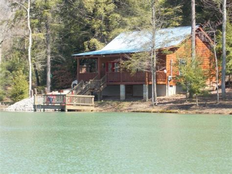 Two's Company- secluded cabin- small lake- fishing - UPDATED 2020 - Holiday Home in Monterey ...