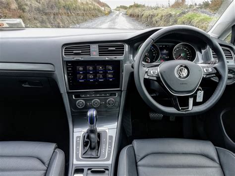 The interior of the Volkswagen e-Golf - Changing Lanes