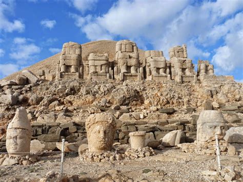 World Tourism: Mount Nemrut, Turkey