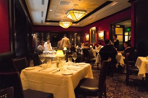 The Capital Grille - Fine Dining Restaurant in Boston, MA | The Vendry