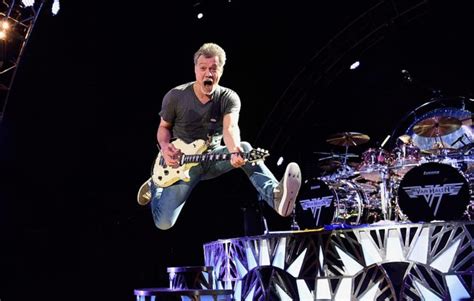 Watch Eddie Van Halen perform 'Jump' at last ever Van Halen concert