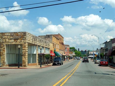 Ozark Scavenger Hunt: Ozark's Downtown Discovery Adventure