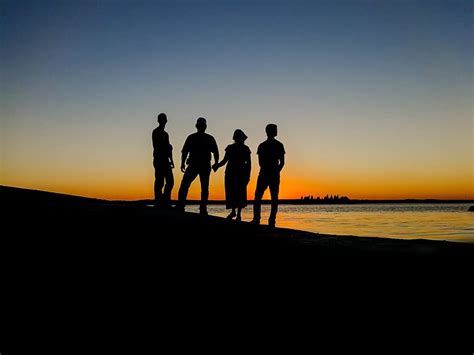 silhouette, four, people, standing, golden, hour, silhouettes, sunset, lake, reflection | Pxfuel