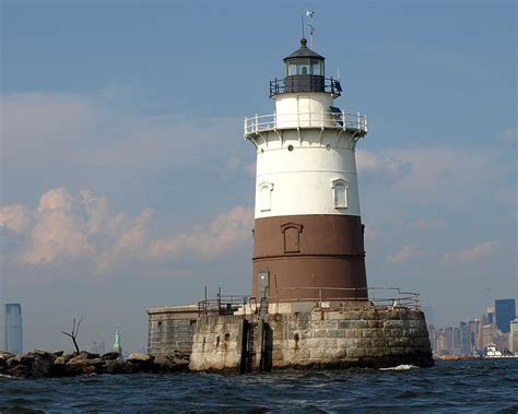 "Kate's Light" Robbins Reef Lighthouse, Bayonne, New Jerse… | Flickr